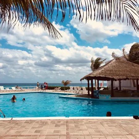 Brisas Sunset Apartment